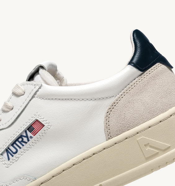 Autry Medalist Low - Leather/Suede - White/Blue